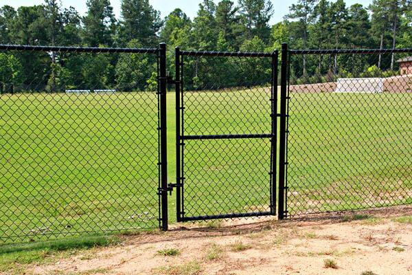 chain link fence canada